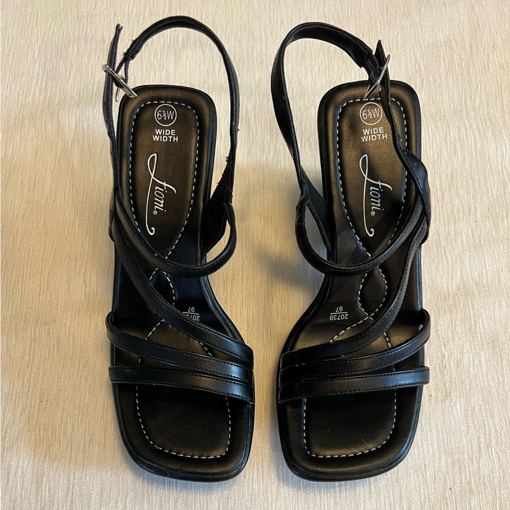 NWOT FIONI Black Strappy Wedge Heels 6.5W